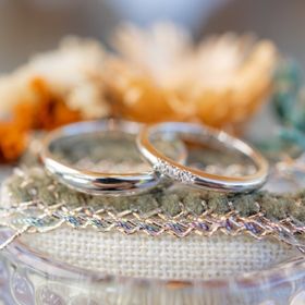 【ティファニー(Tiffany & Co.)の口コミ】 シンプルでありながら、光が当たるとキラッと輝くデザインがつけていて気…