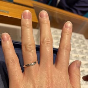 【銀座ダイヤモンドシライシの口コミ】 いくつか試着させていただき、自分の好みのデザインが分かるようになりま…