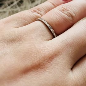 【SIENAROSE(シエナロゼ)の口コミ】 ロゼチナのお色が肌馴染みがよくカジュアルテイストのお洋服にもキレイ目…