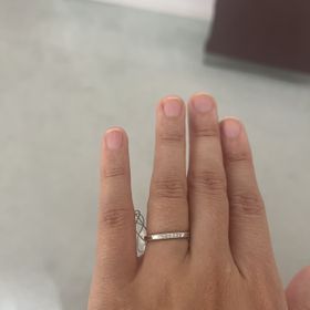 【HIROUMI(ヒロウミ)】の口コミ 何よりもミル打ちが細かくて美しいところです。ダイヤもきれいに輝いていて...