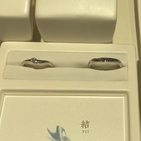 【俄(にわか)の口コミ】 デザインが他にはない結び目のデザインで珍しく可愛いと思ったため試着し…