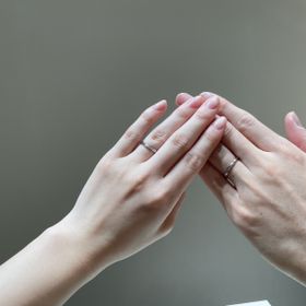 【アイプリモ(I-PRIMO)の口コミ】 シンプルだが、ダイヤの存在感もさりげなくあり、上品だが気分の上がるデ…