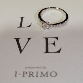 【アイプリモ(I-PRIMO)の口コミ】 人と被らないデザインの指輪を選んで彼女とも話し合ってデザインで決めま…