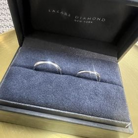 【ラザール ダイヤモンド(LAZARE DIAMOND)の口コミ】 初めて指輪を見に行って、一つ目につけた指輪です。他にも色々見に行きま…