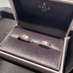 【GALA JEWELRY(ガラジュエリー)の口コミ】 女性の指輪はGALA SDJ店さん限定のデザインになります。元々はピンクゴー…