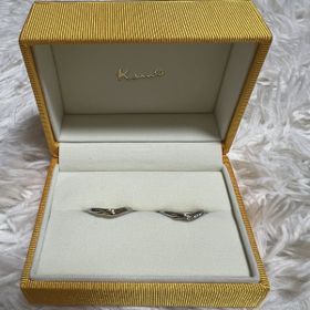 【ケイウノ ブライダル(K.UNO BRIDAL)の口コミ】 オーダーメイドってところがとってもおすすめ。
指輪一個一個にメッセージ…