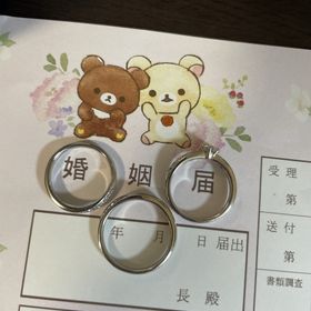 【Disney FANTASIA(ディズニーファンタジア)の口コミ】 指輪そのものはキラキラしており角度によってキラキラ具合が変わってくる…