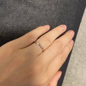 【銀座ダイヤモンドシライシの口コミ】 シンプルなデザインで好きなデザインを選ぶことができ素敵な指輪を作って…