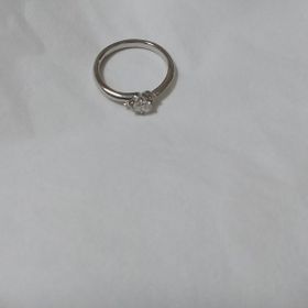 【アイプリモ(I-PRIMO)の口コミ】 パーソナル診断にて、店員さんにおすすめしていただきました。
自身の手に…