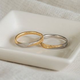 【Cayof(カヨフ)の口コミ】 おすすめのポイントは全体をハンマーマットに仕上げてアンティーク感を出…