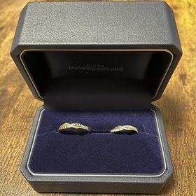 【銀座ダイヤモンドシライシの口コミ】 ゴールドがポイントになりデザインがわりと個性的な印象を受けました。セ…