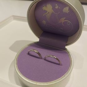 【Disney The Little Mermaid（ディズニー リトル・マーメイド）の口コミ】 リトル・マーメイドのアリエルをモチーフにしているということで、波をイ…