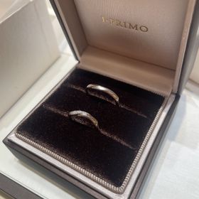 【アイプリモ(I-PRIMO)の口コミ】 男性側の指輪の裏にダイヤが入っていて、女性側の指輪のダイヤと合わせて…