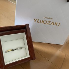 【YUKIZAKI BRIDAL(ユキザキブライダル)の口コミ】 私たちは太めのリングが欲しいというところで指輪を探していました。好み…