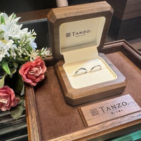 【TANZO.(鍛造指輪)の口コミ】 旦那さんの指輪はプラチナ、わたしの指輪はコーラルピンクというとっても…