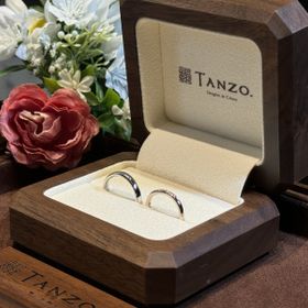 【TANZO.(鍛造指輪)の口コミ】 他社の指輪は鋳造製法が多い中、鍛造製法は頑丈で傷つきにくい為壊れにく…