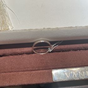 【PILOT BRIDAL(パイロットブライダル)の口コミ】 デザインがシンプルで、耐久性がある。シンプルではあるが、さりげないデ…