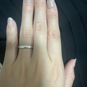 【ラザール ダイヤモンド(LAZARE DIAMOND)の口コミ】 婚約指輪兼結婚指輪を探していて、どうせだったらキラキラしたものがいい…