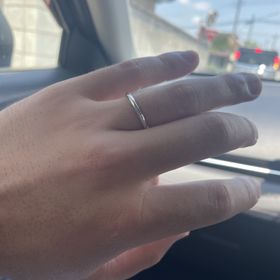 【HOSHI no SUNA 星の砂(ほしのすな)】の口コミ 色々試着したところ、私はシンプルな指輪が似合うことが分かりました。この...