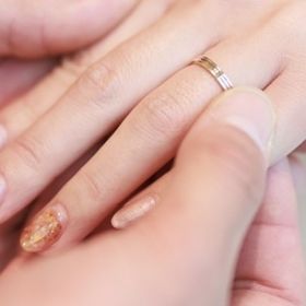 【カルティエ(Cartier)の口コミ】 とにかくデザインが可愛い。他のブランドにはないデザインでゴールドとピ…