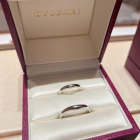 【ブルガリ(BVLGARI)の口コミ】 デザイン、付け心地に違和感が全くなく肌馴染みがすごくよい。シンプルな…