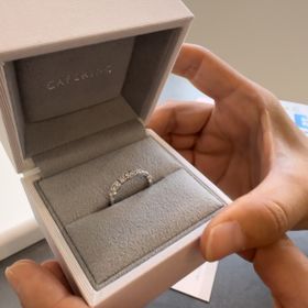 【CAFERING(カフェリング)】の口コミ デザインが可愛いです。
他では見ない形をしていて、何より石が見えなくて...