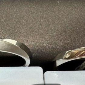 【アイプリモ(I-PRIMO)の口コミ】 デザインが少し個性的で、人と被らないかなと思います。男性の指輪はマッ…