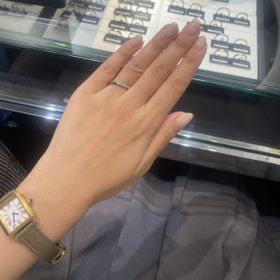 【ラザール ダイヤモンド(LAZARE DIAMOND)の口コミ】 長く着用するということで、シンプルな王道デザインを探してました。どの…