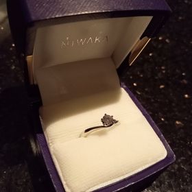 【俄(にわか)の口コミ】 リングラインがシャープで、とてもシンプルなデザインなので飽きずにずっ…