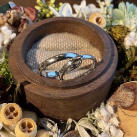 【鎌倉彫金工房の口コミ】 2人とも普段アクセサリーは付けないタイプなので、違和感があったら嫌だよ…