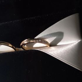 【エクセルコダイヤモンド(EXELCO DIAMOND)の口コミ】 ダイヤの数が、右と左どちらも5個ずつ着いていて個数調整がとても素晴らし…