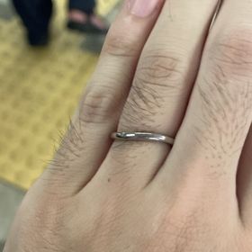 【アイプリモ(I-PRIMO)の口コミ】 
デザインが良く、シンプルでつけやすい指輪でした。
内側に印字や宝石を…