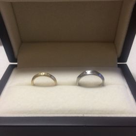 【JEWELRY  KAMATA(ジュエリーかまた)の口コミ】 フルオーダーで自分達の好きなイラストを入れてもらえることや、好みを聞…