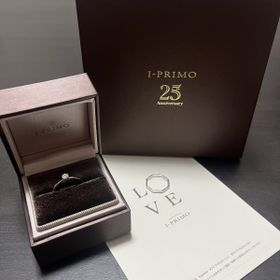 【アイプリモ(I-PRIMO)の口コミ】 指輪を見た時にシンプルですがダイヤがしっかり浮き出ていたのと、デザイ…