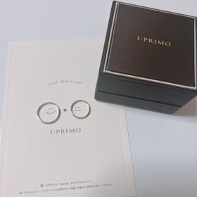 【アイプリモ(I-PRIMO)の口コミ】 セットで売られている結婚指輪は女性のにはダイヤが着いていたりしていて…