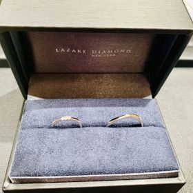 【ラザール ダイヤモンド(LAZARE DIAMOND)の口コミ】 結婚指輪なので毎日着けられるデザインで、着け続けても飽きのこないもの…