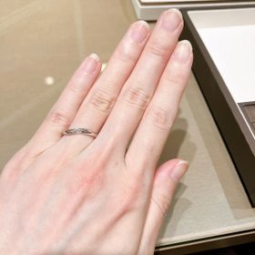 【アイプリモ(I-PRIMO)の口コミ】 ダイヤモンドの入った輝きがキレイな指輪で一目惚れしました。ダイヤモン…