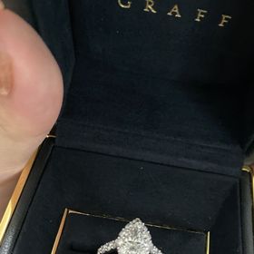 【グラフ(GRAFF)の口コミ】 やはりグラフと言うと有名なブランドと言うこともあり、またダイヤモンド…