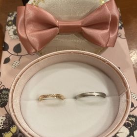 【insembre(インセンブレ)の口コミ】 色味は、ピンクゴールドを選びました。今つけている指輪に重ねづけしても…