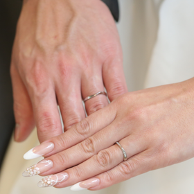 【GISELLE(ジゼル)】の口コミ 彼女のデザインのこだわりが強く、色んなお店に行きましたが、価格も高く、...