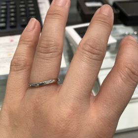 【アイプリモ(I-PRIMO)の口コミ】 華やかすぎず清楚な指輪という案内通り派手すぎず、日用的にも着用できる…