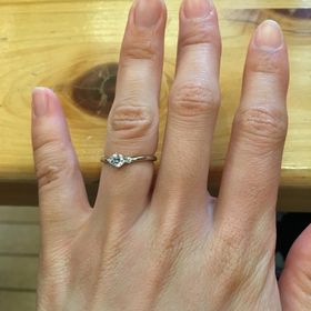 【銀座ダイヤモンドシライシの口コミ】 普段使いができるものが欲しくて、色々相談のって頂きました！
ダイヤモン…