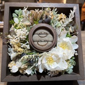 【鎌倉彫金工房の口コミ】 素材からデザイン、幅まで自分たちで決められて楽しかったです。
様々な組…