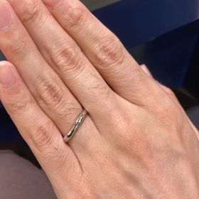 【ROYAL ASSCHER(ロイヤル・アッシャー)】の口コミ 男性的にも落ち着いたデザインで素敵です。また以下妻からですが、似たよう...