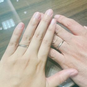 【4℃ BRIDAL(ヨンドシーブライダル)の口コミ】 まずインターネットでデザインと「奇跡」という名前に惹かれて店舗へ見に…