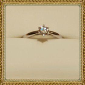 【ケイウノ ブライダル(K.UNO BRIDAL)の口コミ】 先にダイヤを購入して、彼女が好きなように指輪をデザインしてもらうこと…