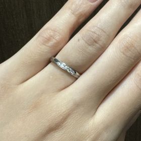 【TANZO.(鍛造指輪)の口コミ】 石の留め方（微妙なサイズ差や間隔）やラインの位置と深さなどとにかく色…