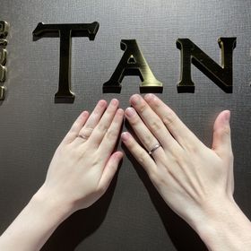 【TANZO.(鍛造指輪)の口コミ】 面取り和紙加工と加工なしの美しい輝きのコントラストが素敵。付け心地に…
