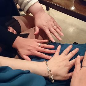 【【閉業】フラー・ジャコー(FURRER-JACOT)の口コミ】 シンプルなデザインで丈夫な金属でできていると聞きました。
断面の微妙な…