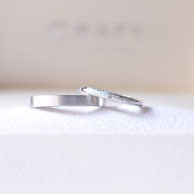 【CRAFY(クラフィ)の口コミ】 何歳になっても飽きないように。と思い、とてもシンプルなデザインにしま…